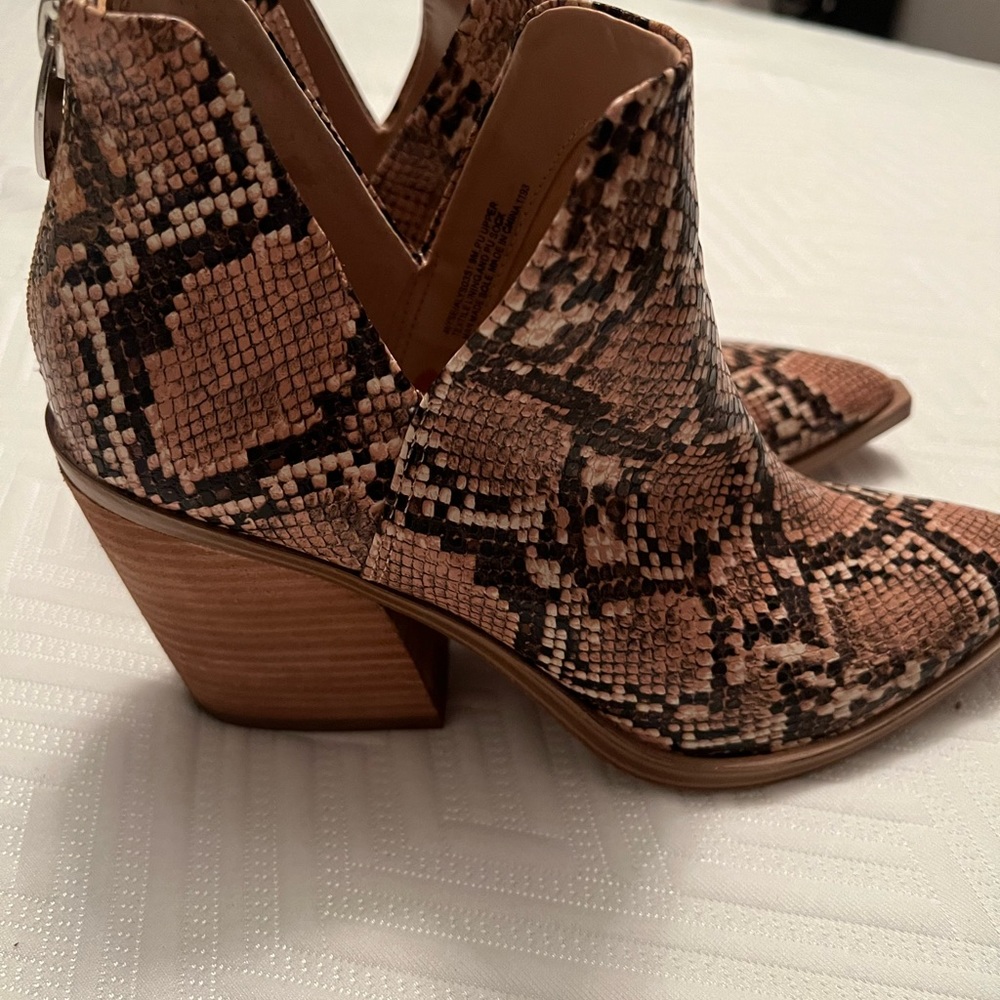 Steve Madden brown snake skin bootie